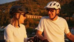 TriEye - View Sport Photo Chromatic - Lunettes De Soleil Avec Verre Photochromique Et Rétroviseur -Promos Vélo Électrique Magasin TriEye View mit action 3840x2160