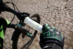 Elektrofahrrad24 Frozen Cool Grips - Poignées Personnalisables Avec Autocollant EBike24 -Promos Vélo Électrique Magasin frozen cool grips poignees personnalisables 2 3840x2160