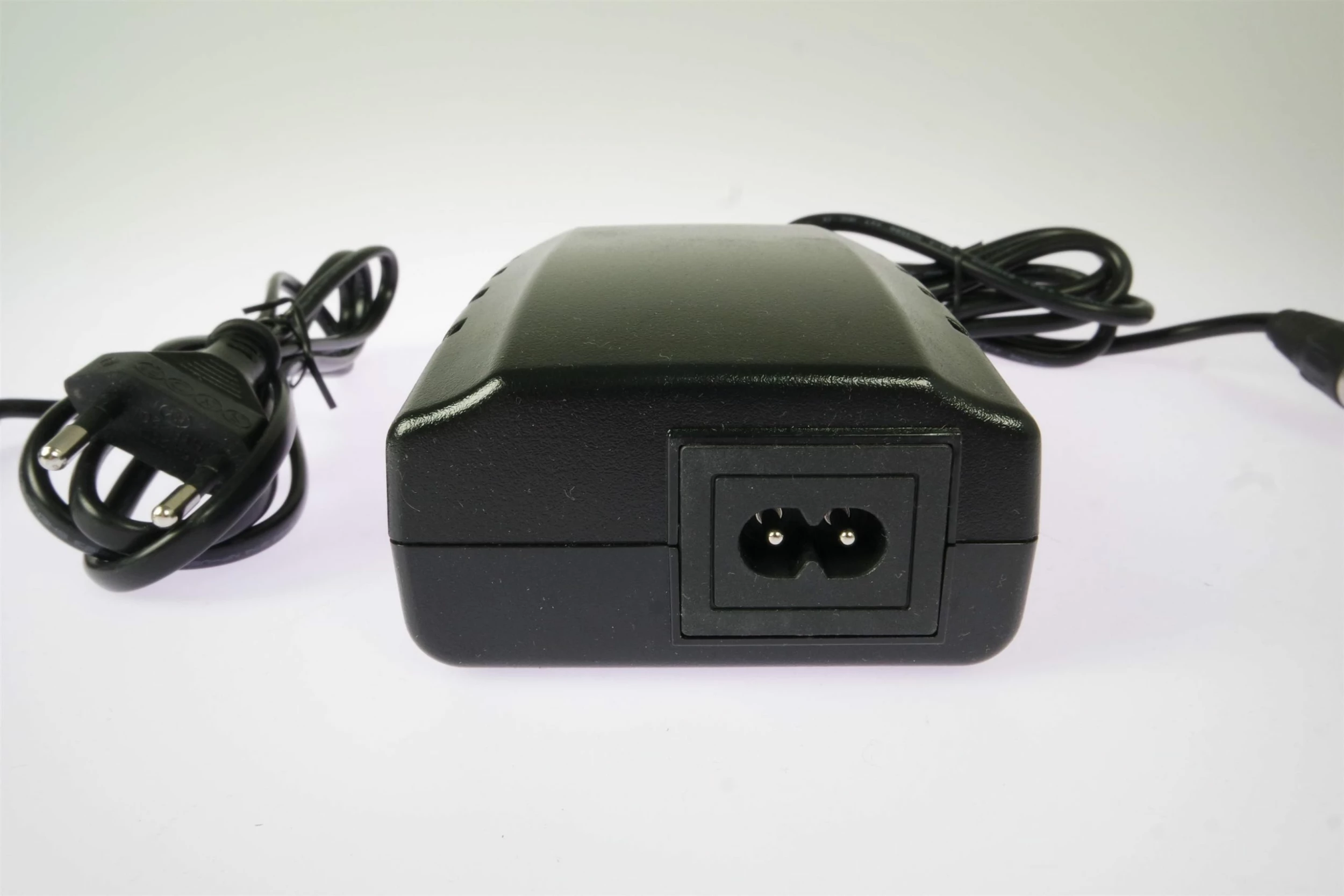 Panasonic Derby-Cycle / BMZ - Chargeur Rapide De Batterie 26V Avec Socle 4 Panasonic Derby-Cycle / BMZ - Chargeur Rapide De Batterie 26V Avec Socle – Image 2